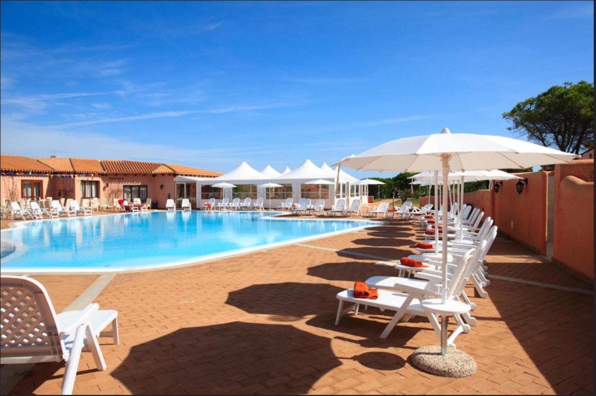 Residence Pierre & Vacances Vignola Mare Kültér fotó